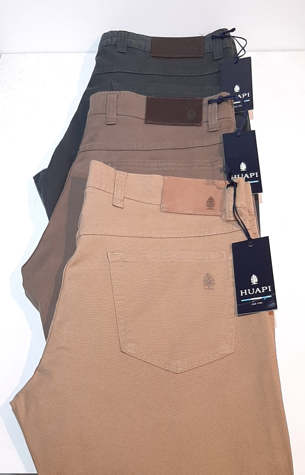Pantalon Huapi Corte Jean Gabardina Elastizada