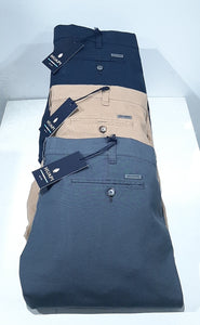 Pantalón Huapi Sin Pinza Gabardina Elastizada